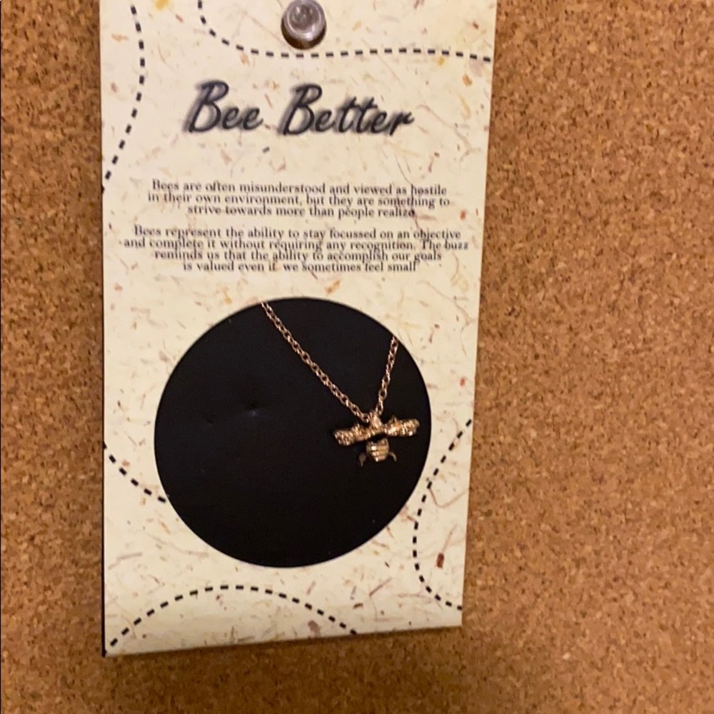 A bee necklace